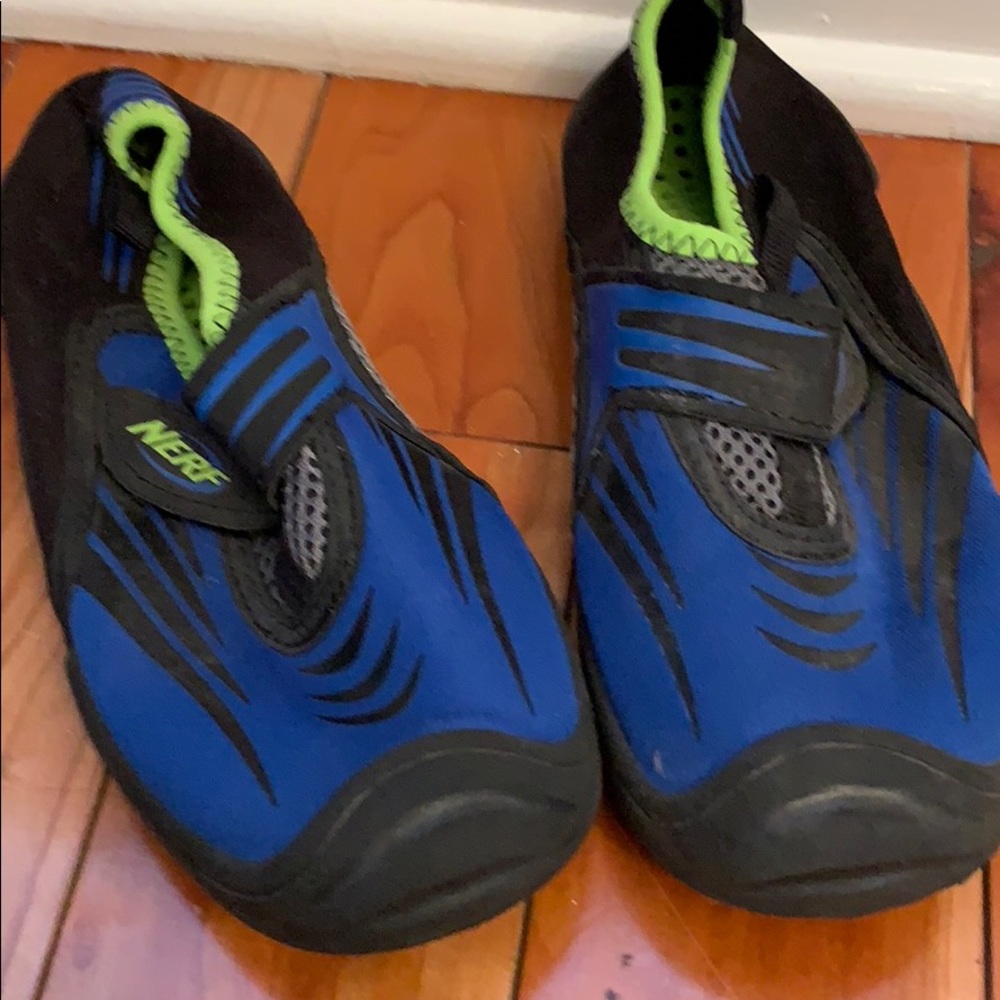 Nerf water shoes size 13/1